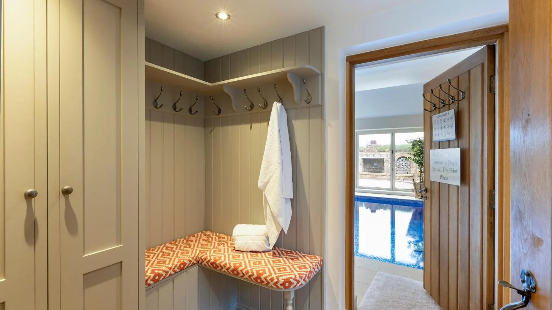 Osgoodby House With Swimming Pool And Spectacular Views Hotel Sutton  0*, Sutton (North Yorkshire)
